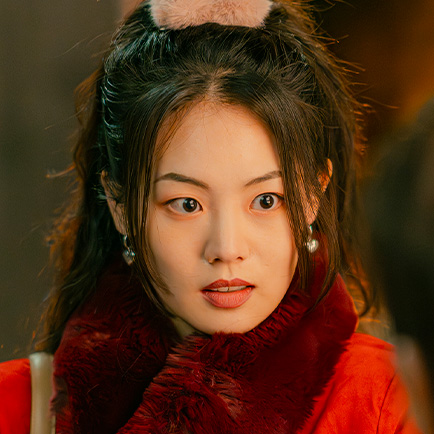 CJ ENM tvN 사회 가족 드라마 태풍상사  오미호 여 / 21세 / 승무원 지망생 → 엘리베이터걸